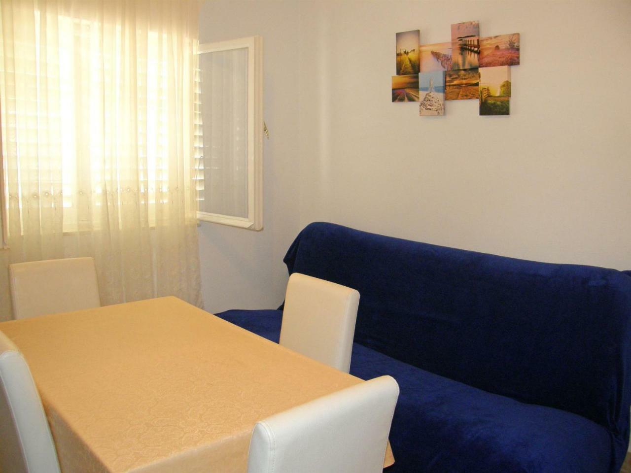 Apartments Dijo Primošten Habitación foto